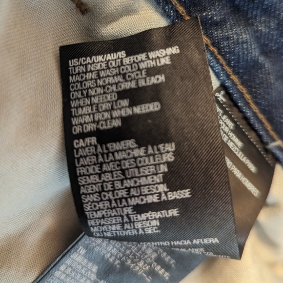 Kirkland's Signature Relaxed Fit Dark Blue Jeans. Men's 38Wx32L - Picture 7 of 8